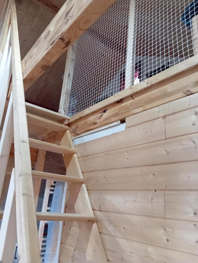 La P'Tite Maison Bois Du Herisson Menetrux-en-Joux Exterior foto