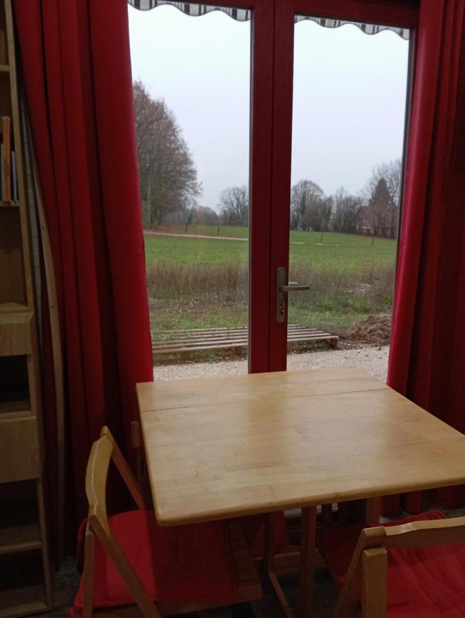 La P'Tite Maison Bois Du Herisson Menetrux-en-Joux Exterior foto